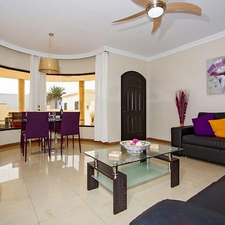 Riviera Park 2B, Central 2 Bed Puerto del Carmen  Buitenkant foto