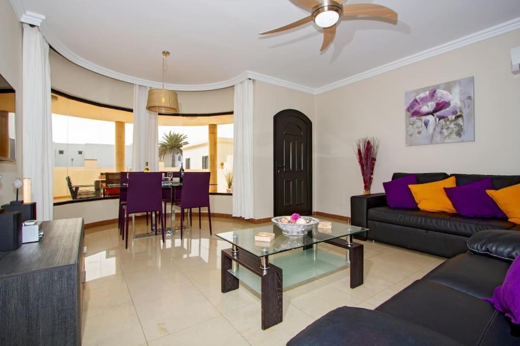 Riviera Park 2B, Central 2 Bed Puerto del Carmen  Buitenkant foto